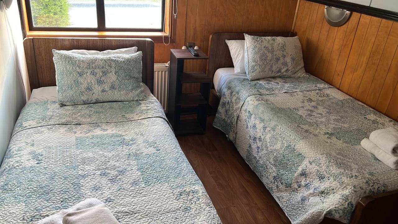 Hostal Victoria Punta Arenas Buitenkant foto