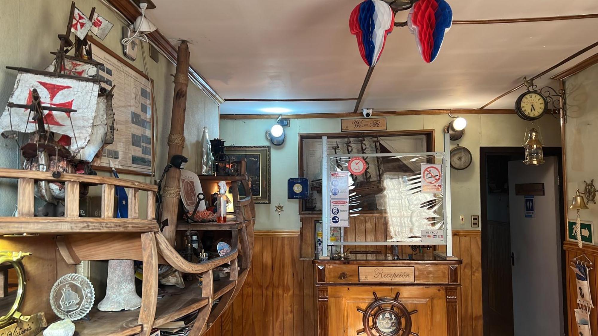 Hostal Victoria Punta Arenas Buitenkant foto